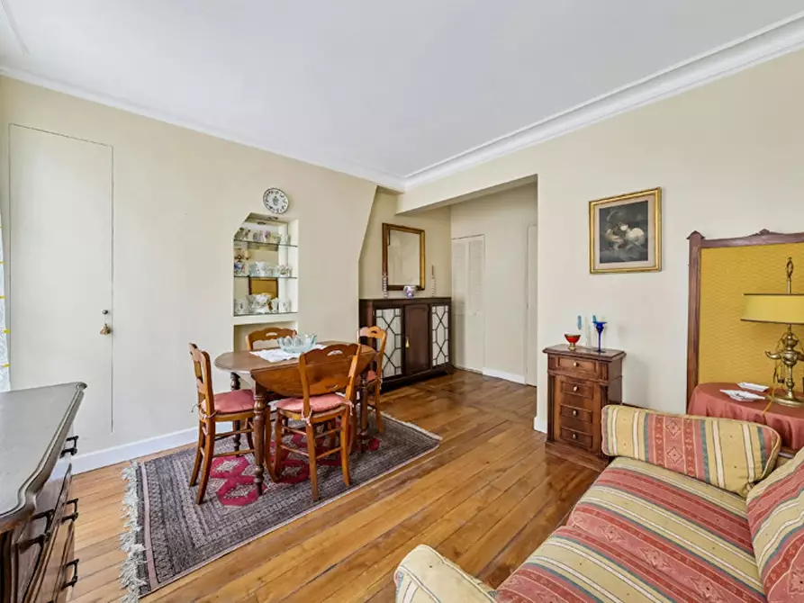 Immagine 3 di Appartamento in affitto  in Rue du Sommerard a Paris 05