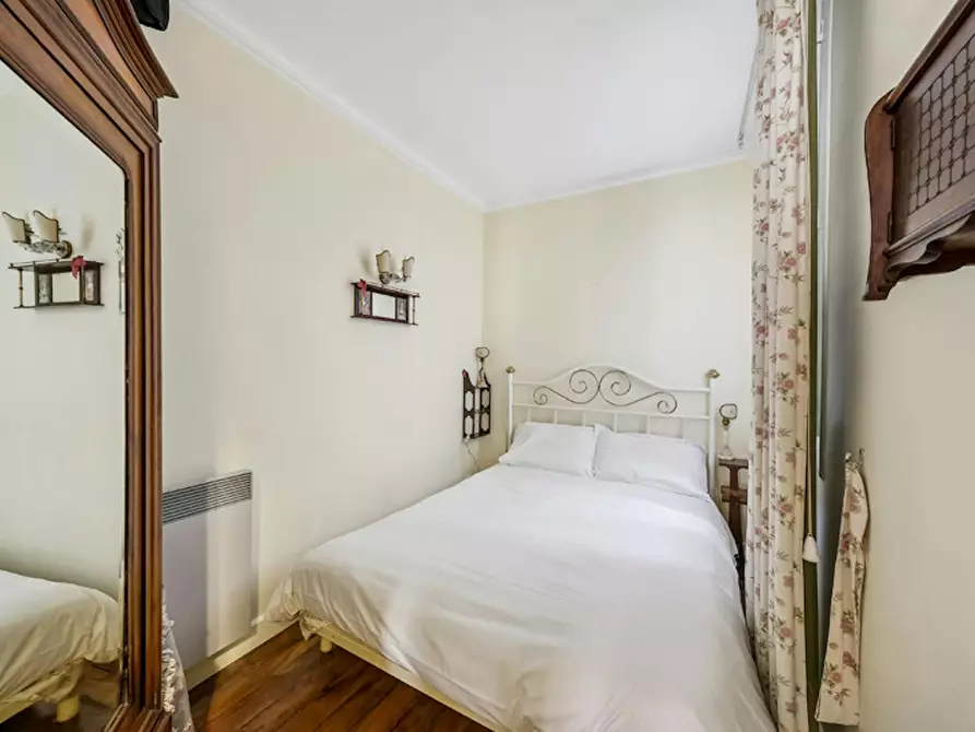 Immagine 9 di Appartamento in affitto  in Rue du Sommerard a Paris 05