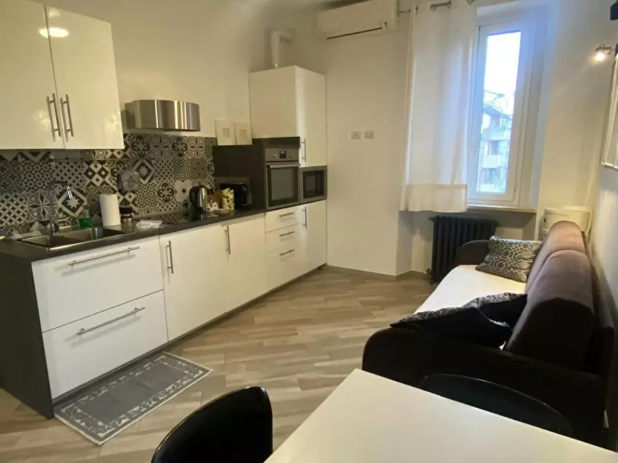 Immagine 8 di Casa indipendente in affitto  in Via Varesina a Milano