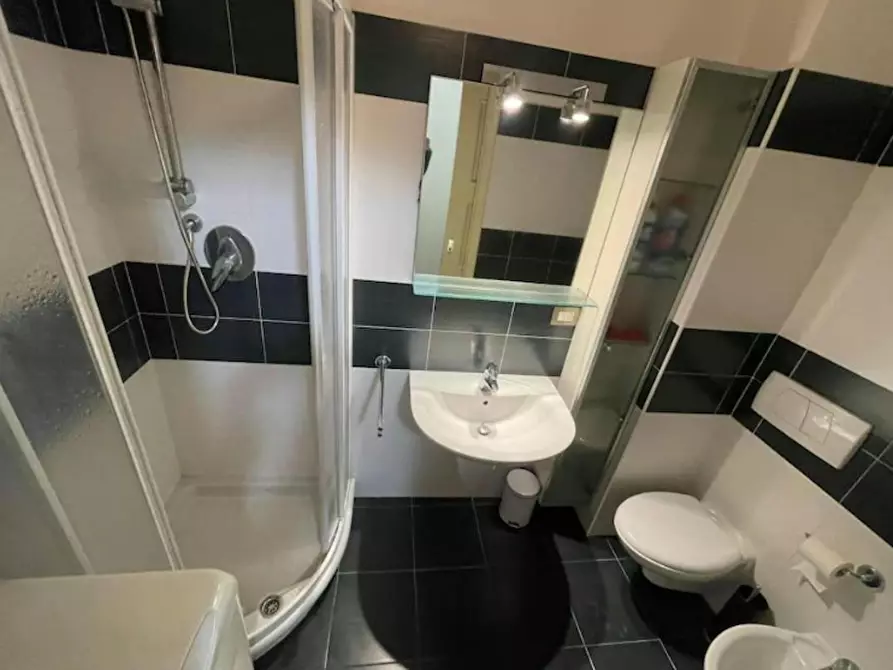 Immagine 10 di Appartamento in affitto  in Via Giovanni Giolitti a Torino