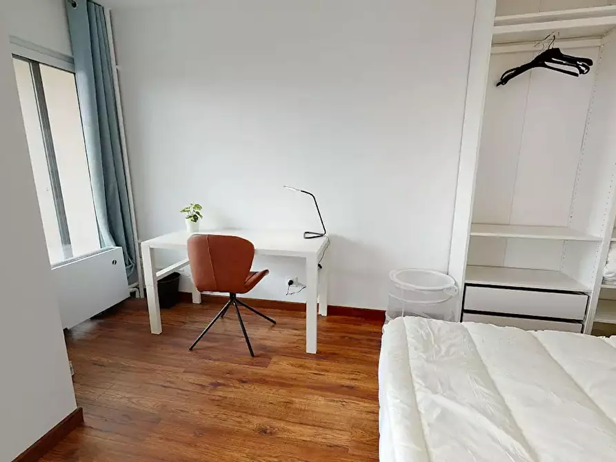 Immagine 2 di Camera in affitto  in Boulevard de l'Europe a Pierre-Bénite