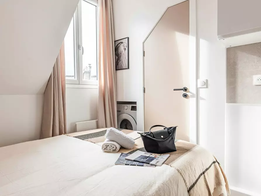 Immagine 4 di Appartamento in affitto  in Avenue Victor Hugo a Paris 16