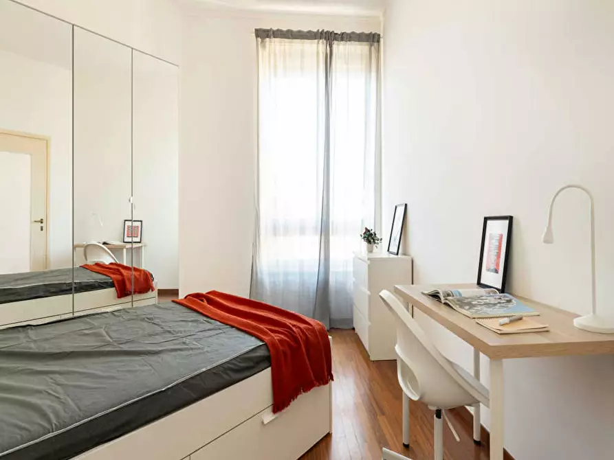 Immagine 2 di Camera in affitto  in Viale Tunisia a Milano