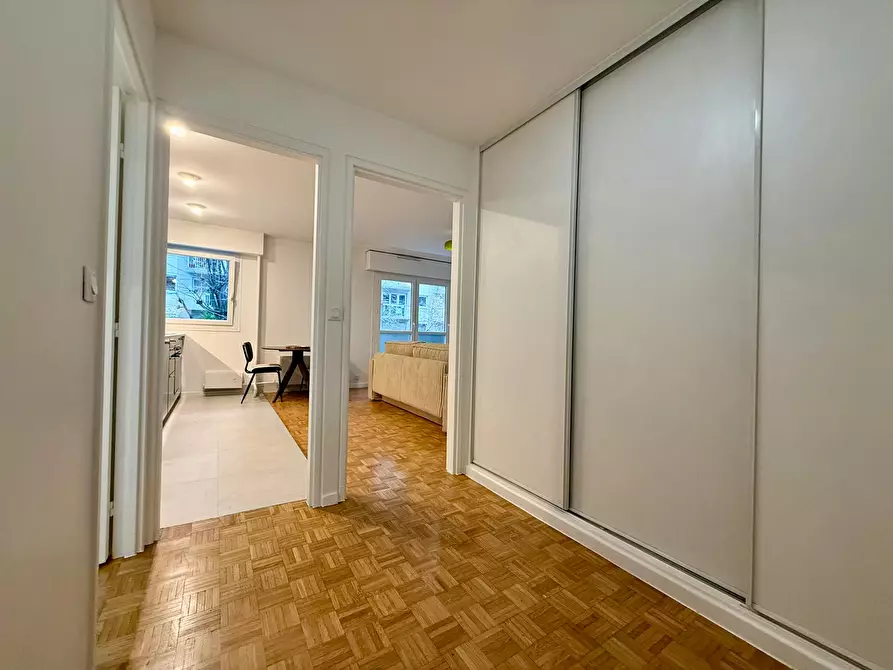 Immagine 4 di Appartamento in affitto  in Rue Melingue a Paris