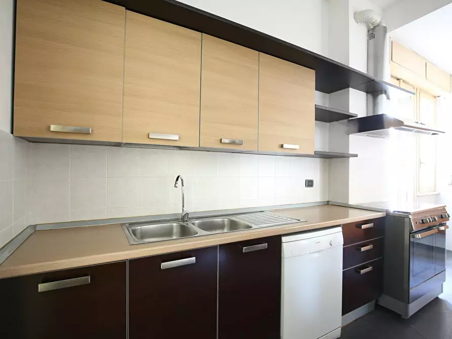 Immagine 10 di Camera in affitto  in Viale Vittorio Veneto a Milano