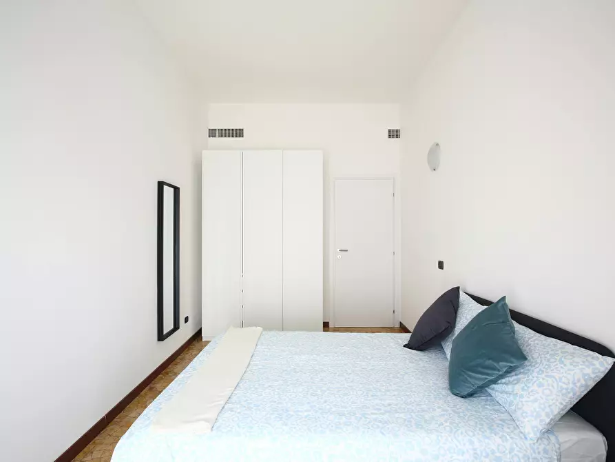 Immagine 5 di Camera in affitto  in Viale Vittorio Veneto a Milano