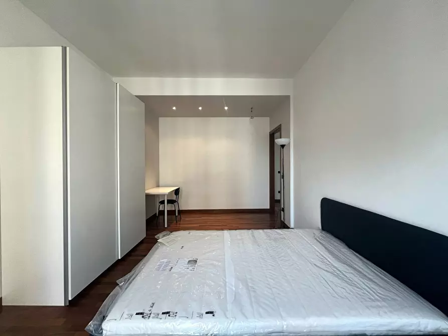 Immagine 10 di Camera in affitto  in Via Baldo degli Ubaldi a Milano