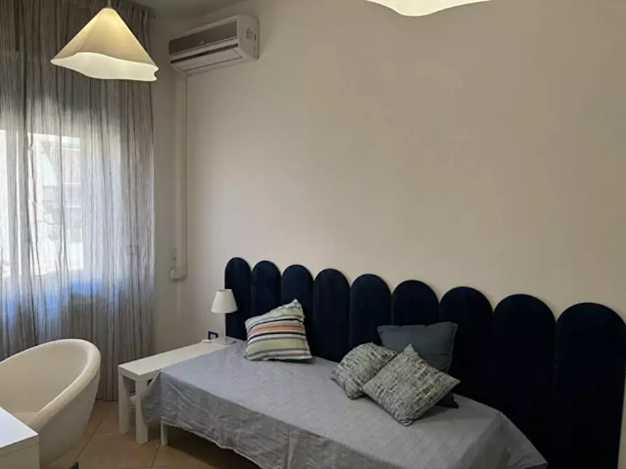 Immagine 2 di Camera in affitto  in Via Tevere a Caserta