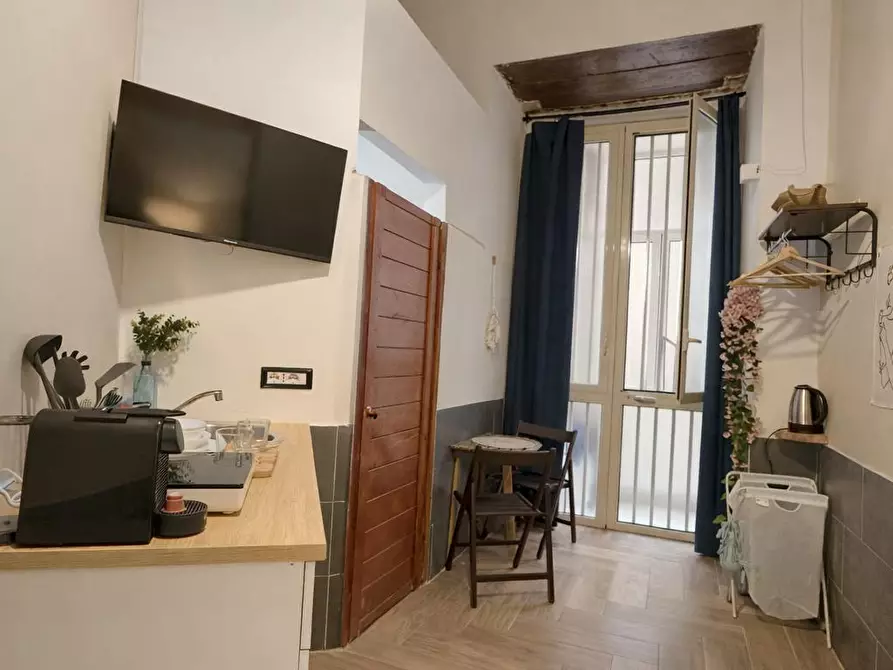 Immagine 1 di Appartamento in affitto  in Piazza Principe Umberto a Napoli