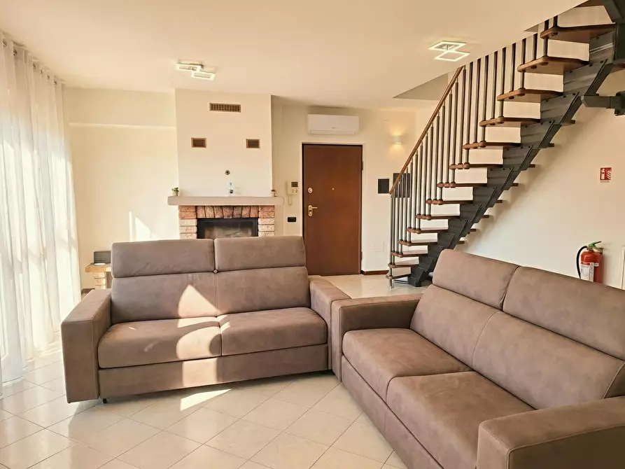 Immagine 3 di Appartamento in affitto  in Via Barona a Milano