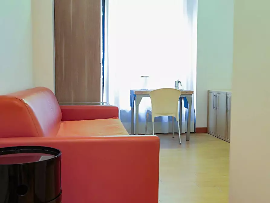 Immagine 6 di Appartamento in affitto  in Via Ippolito Nievo a Milano