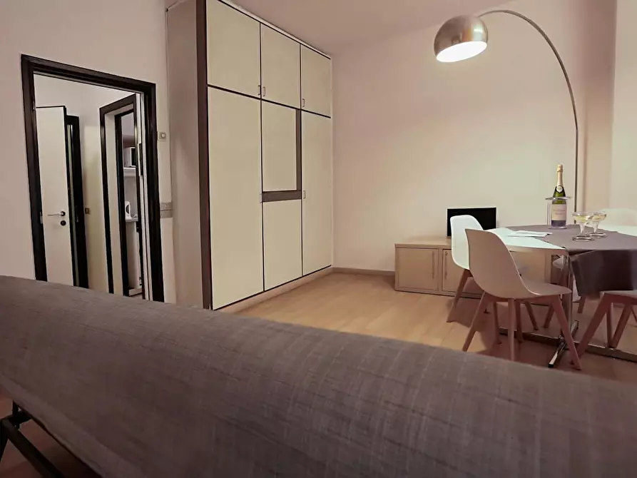 Immagine 6 di Appartamento in affitto  in Via Ippolito Nievo a Milano