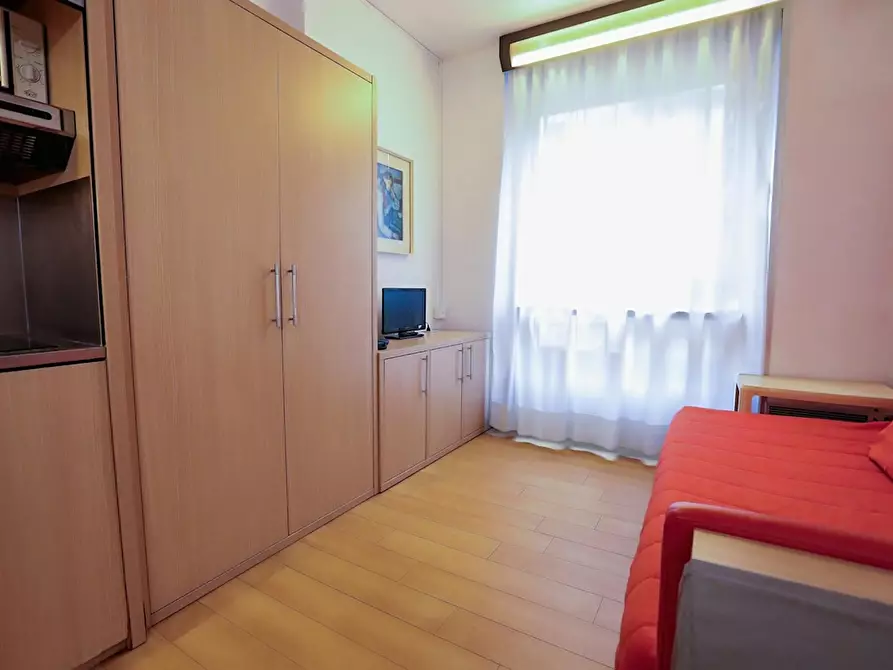 Immagine 6 di Appartamento in affitto  in Via Ippolito Nievo a Milano