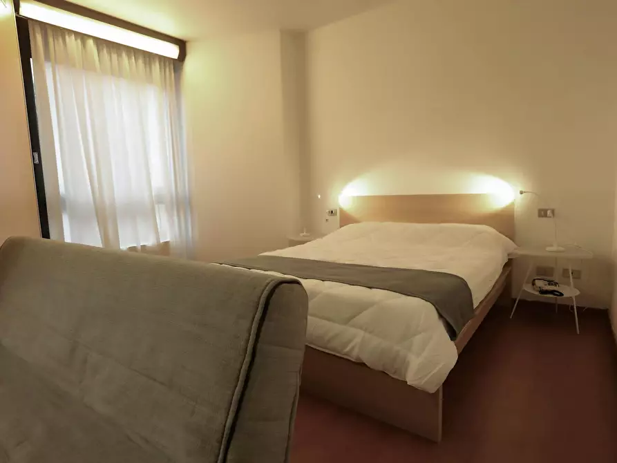 Immagine 4 di Appartamento in affitto  in Via Ippolito Nievo a Milano