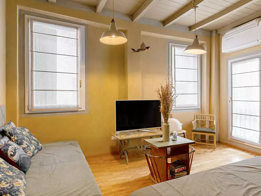 Immagine 8 di Appartamento in affitto  in Via del Fossato a Bologna