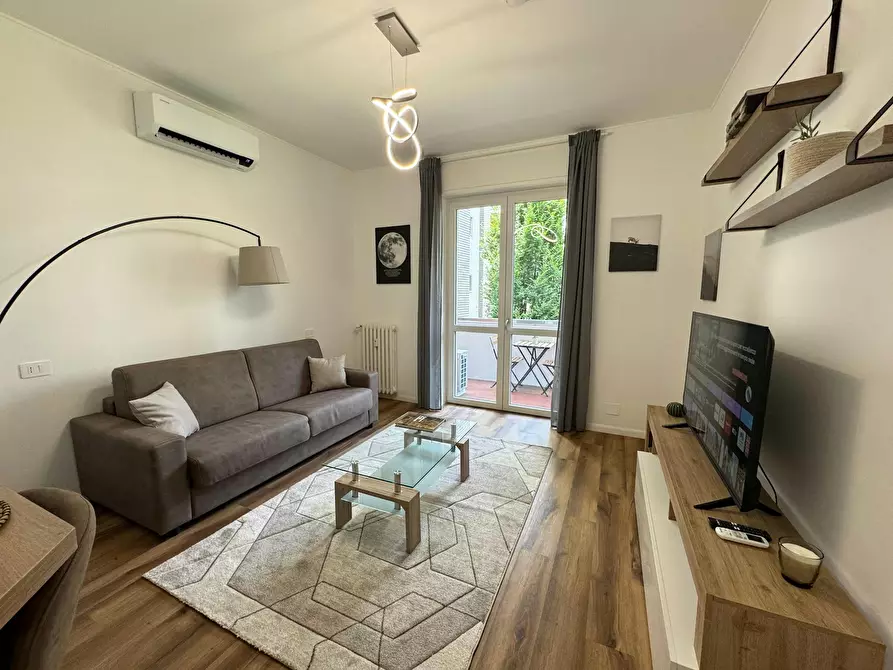 Immagine 2 di Appartamento in affitto  in Via Padova a Milano