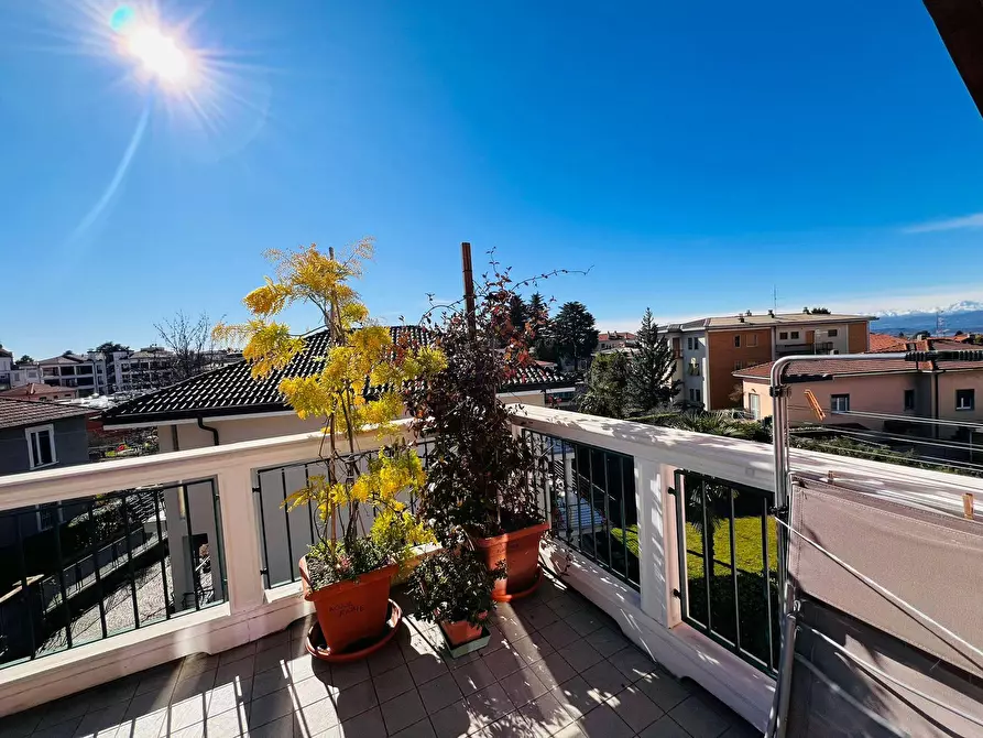 Immagine 2 di Appartamento in affitto  in Via Francesco Guicciardini a Varese