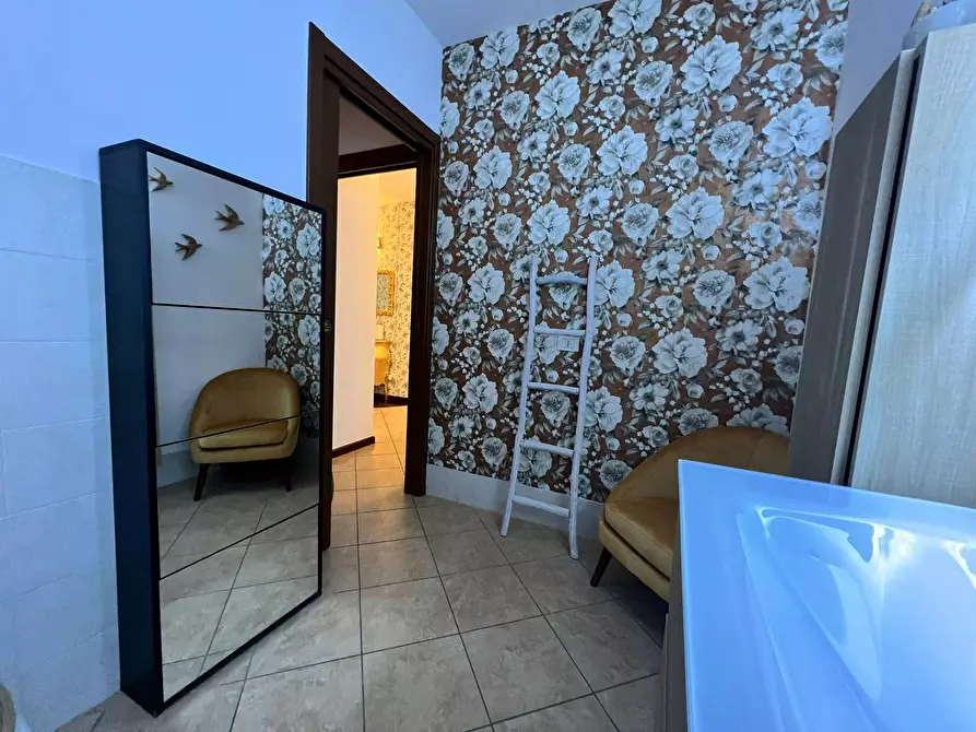 Immagine 5 di Appartamento in affitto  in Via Generale Chinotto a Arona