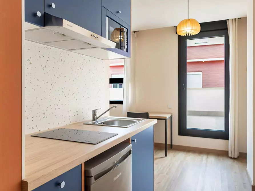 Immagine 4 di Appartamento in affitto  in Carrer de l'Arquitecte Alfaro a Valencia