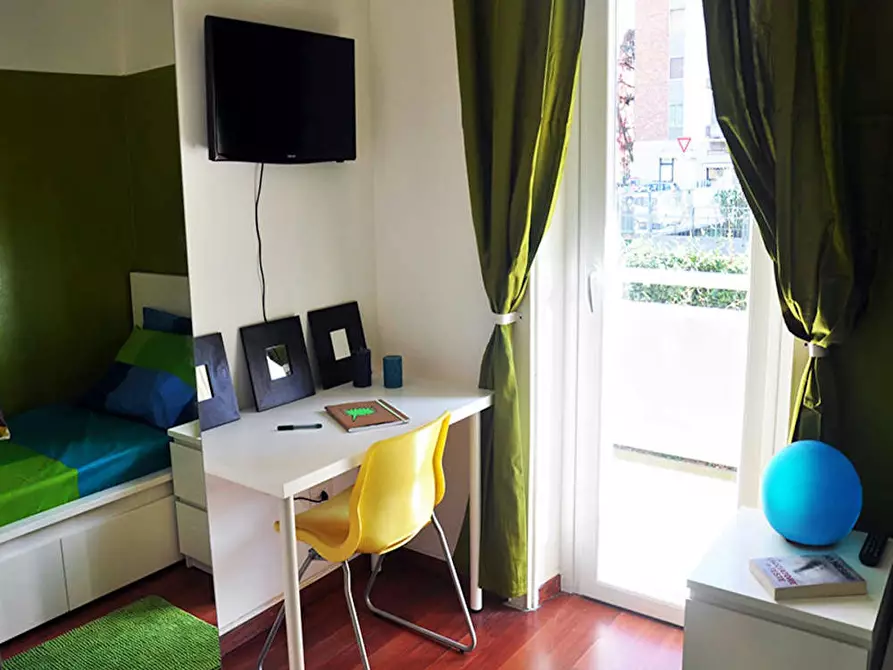 Immagine 6 di Camera in affitto  in Via Privata Val Lavizzana a Milano