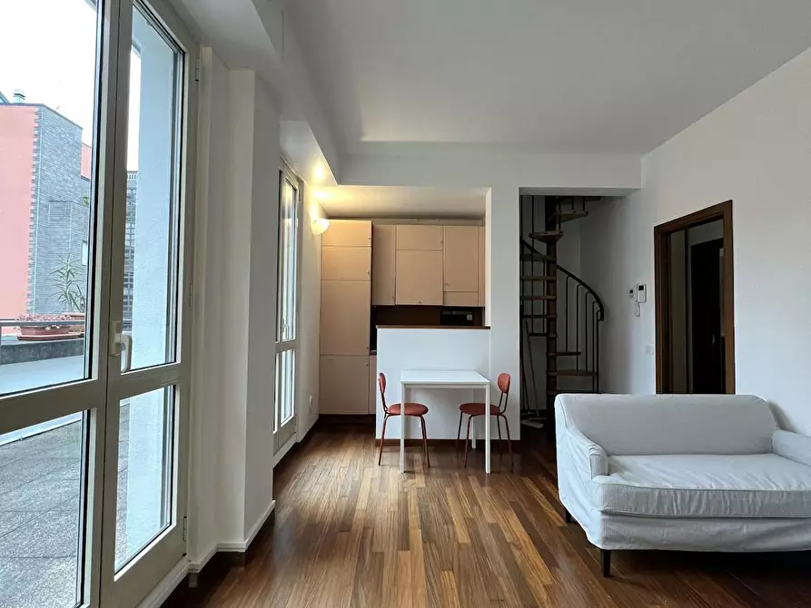 Immagine 1 di Appartamento in affitto  in Via Trebazio a Milano