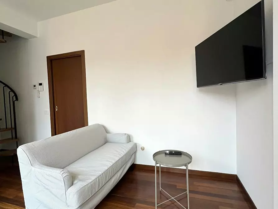 Immagine 4 di Appartamento in affitto  in Via Trebazio a Milano