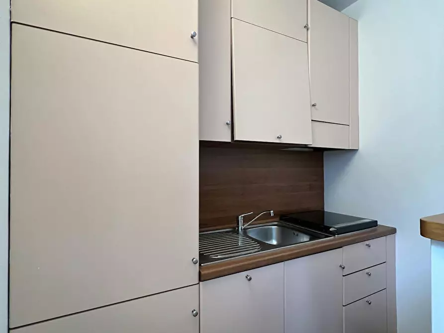 Immagine 8 di Appartamento in affitto  in Via Trebazio a Milano