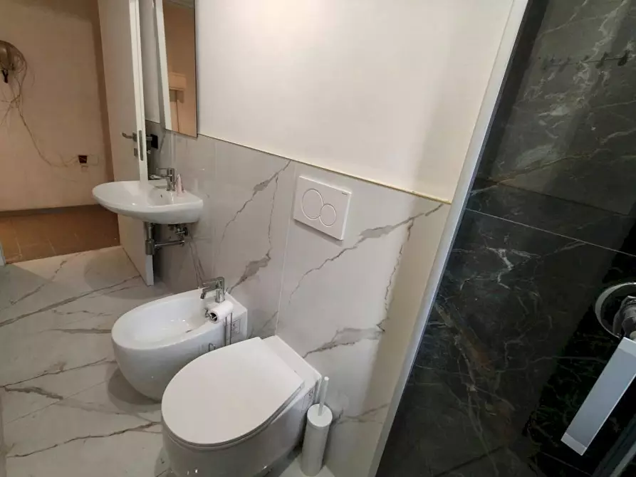 Immagine 9 di Camera condivisa in affitto  in Via Aurelio Saffi a Firenze