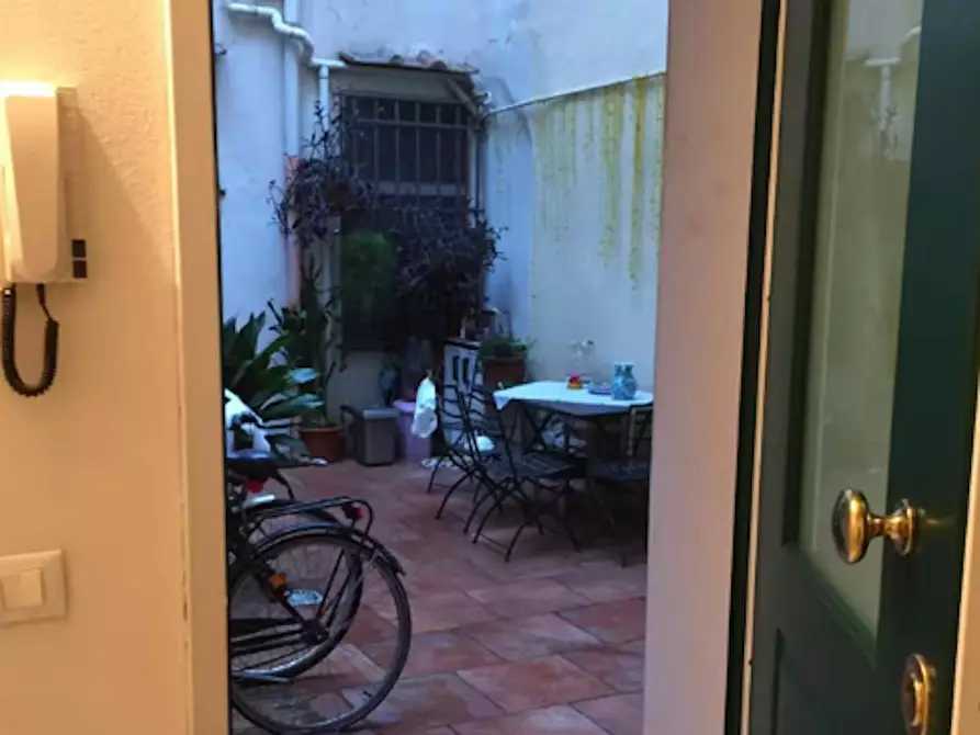 Immagine 10 di Appartamento in affitto  in Via dell'Agnolo a Firenze