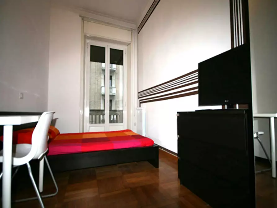 Immagine 4 di Camera in affitto  in Via Giulio e Corrado Venini a Milano