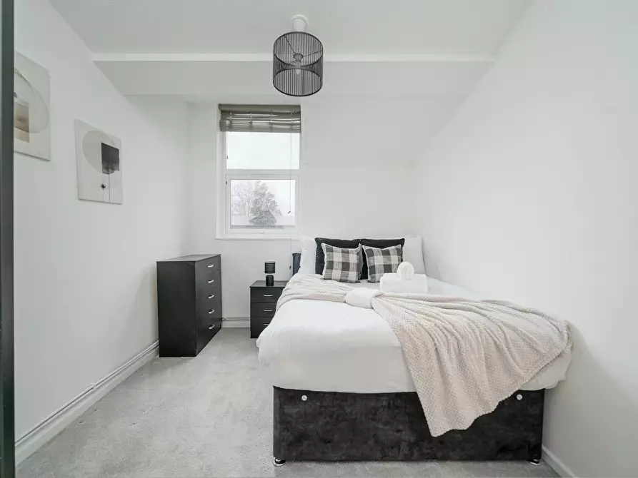 Immagine 9 di Casa indipendente in affitto  in Somerleyton Road a Lambeth