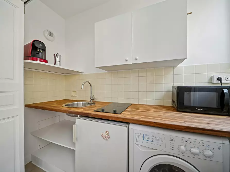 Immagine 10 di Appartamento in affitto  in Rue d'Ouessant a Paris