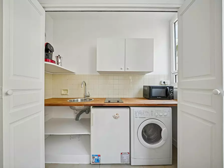 Immagine 5 di Appartamento in affitto  in Rue d'Ouessant a Paris