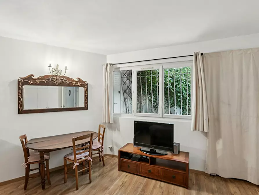 Immagine 4 di Appartamento in affitto  in Rue Bargue a Paris