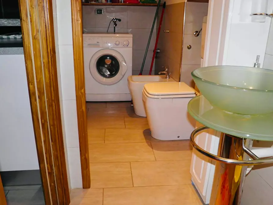 Immagine 8 di Appartamento in affitto  in Via della Misericordia a Torino