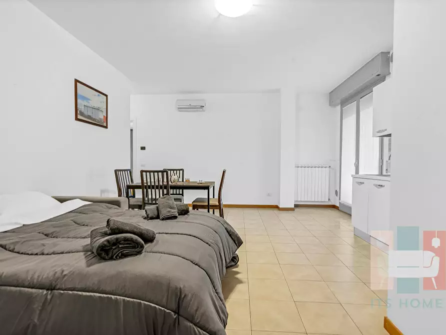 Immagine 10 di Appartamento in affitto  in Via Amilcare Bonomi a Milano