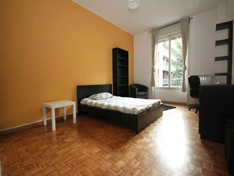 Immagine 5 di Camera in affitto  in Via Montecatini a Milano