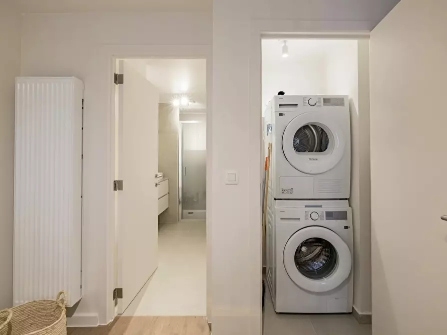 Immagine 4 di Appartamento in affitto  in Rue Baron Lambert a Etterbeek