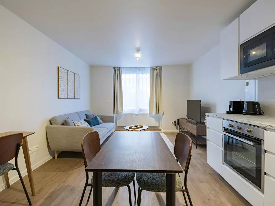 Immagine 9 di Appartamento in affitto  in Rue Baron Lambert a Etterbeek