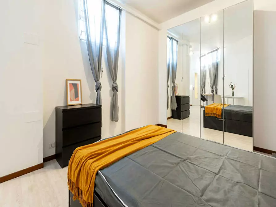 Immagine 4 di Camera in affitto  in Viale Tunisia a Milano