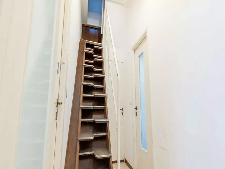 Immagine 10 di Camera in affitto  in Viale Tunisia a Milano