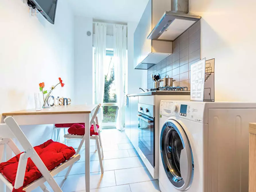 Immagine 9 di Camera in affitto  in Via Fiume delle Perle a Roma