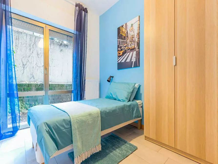 Immagine 3 di Camera in affitto  in Via Fiume delle Perle a Roma