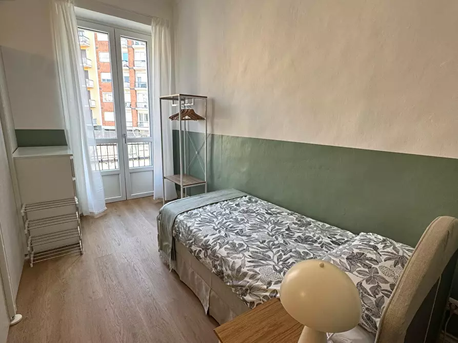 Immagine 6 di Casa indipendente in affitto  in Via Monte Rosa a Torino