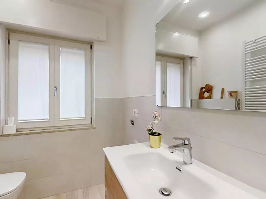 Immagine 10 di Camera in affitto  in Via Francesco Segala a Padova