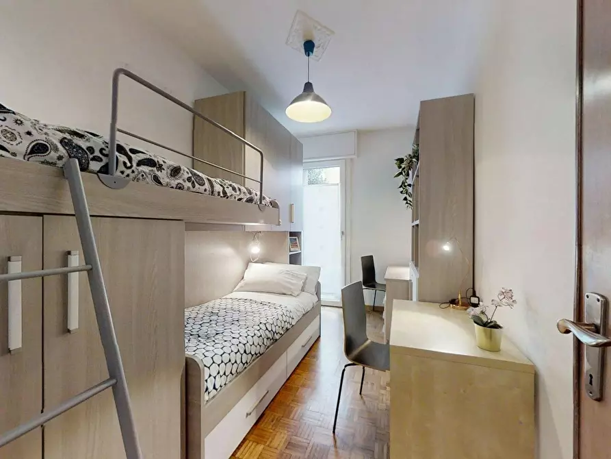 Immagine 1 di Camera condivisa in affitto  in Via Luigi Pierobon a Padova