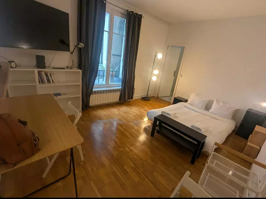 Immagine 1 di Appartamento in affitto  in Rue Choron a Paris