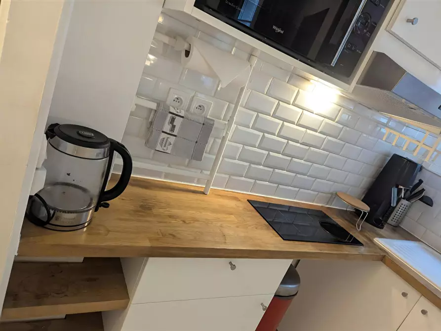 Immagine 6 di Appartamento in affitto  in Rue Choron a Paris