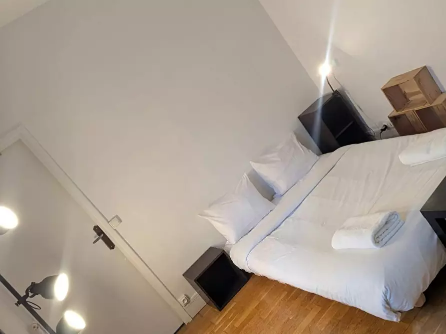 Immagine 4 di Appartamento in affitto  in Rue Choron a Paris