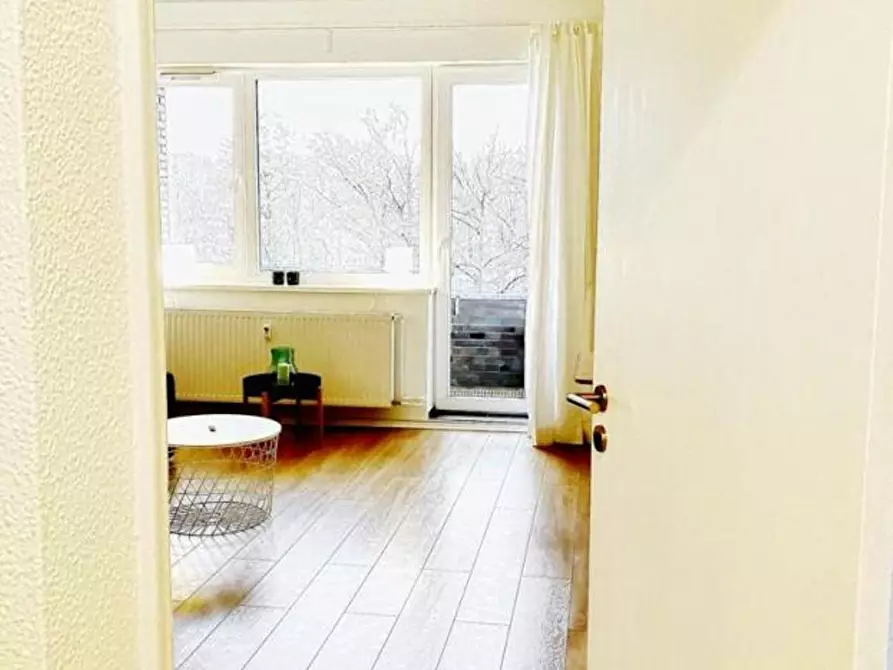 Immagine 10 di Appartamento in affitto  in Hochstraße a Berlin